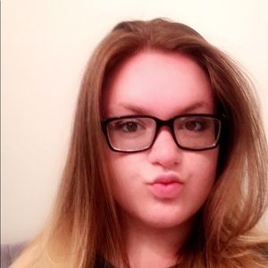 Meet your Posher, Julianna